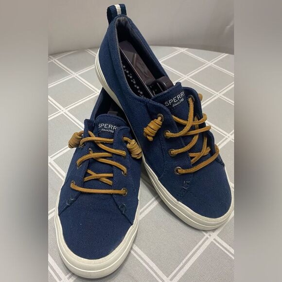 Sperry Top Sider Crest Vila Womens Size 8 Navy Shoes Sneakers Slip on Flats - Picture 2 of 11